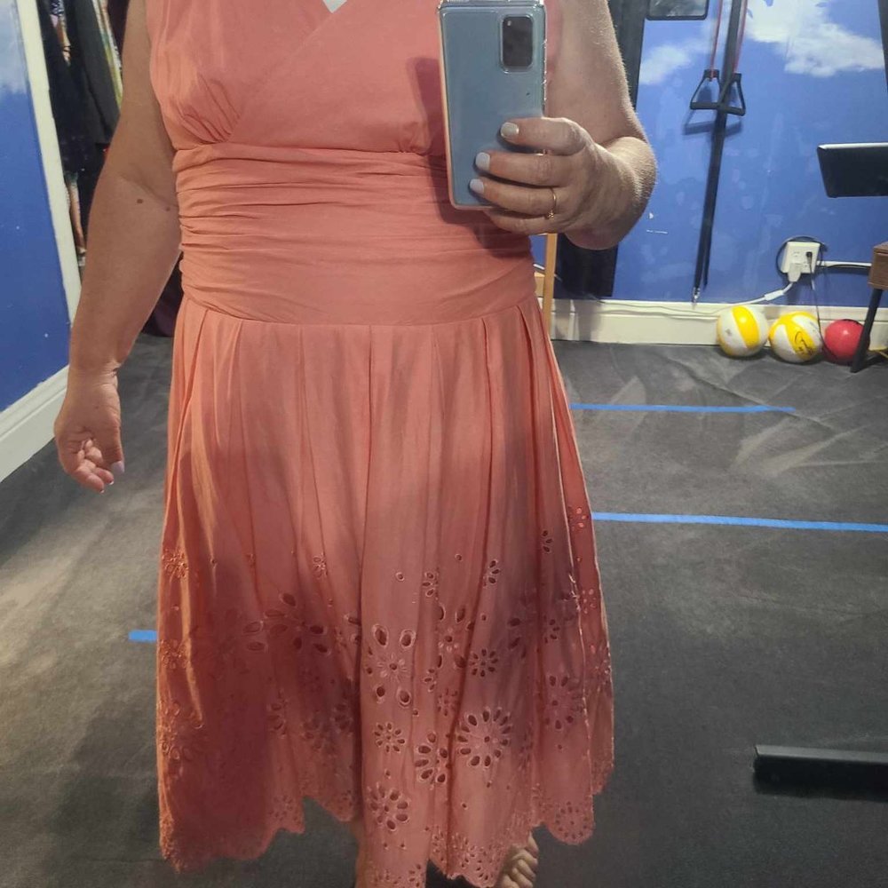 Dress - - Picture 5 of 12